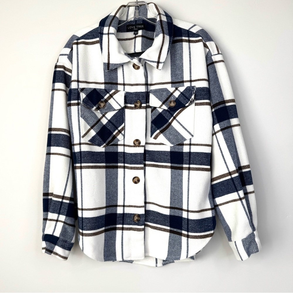 Love Tree Flannel Jacket Shacket Women’s Size Small Button Up